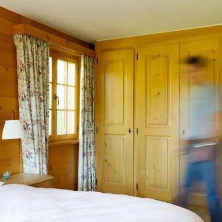 Schonried Sleeps 8 Wifi Gstaad